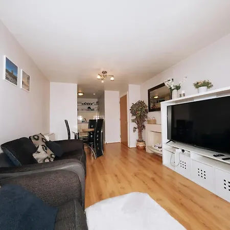 Chic & Radiant 1bd Flat Near City Centre! Apartment *