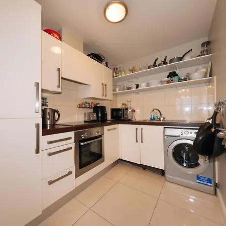 דירה Chic & Radiant 1bd Flat Near City Centre! *