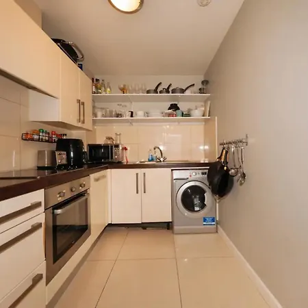 Apartamento Chic & Radiant 1bd Flat Near City Centre! Dublín