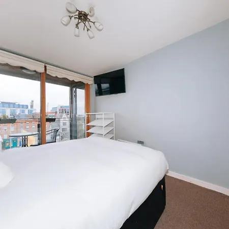 Chic & Radiant 1bd Flat Near City Centre! Apartamento *