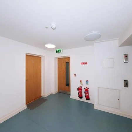 Apartamento Chic & Radiant 1bd Flat Near City Centre! Dublín