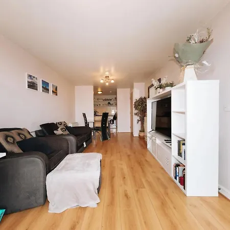 Chic & Radiant 1bd Flat Near City Centre! *